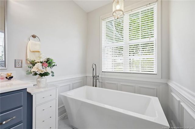 2561 Rodeo Drive, Linden, NC 28356