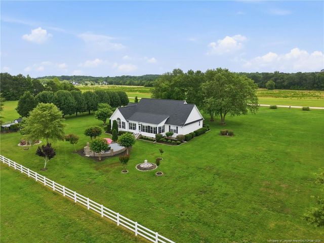 2561 Rodeo Drive, Linden, NC 28356