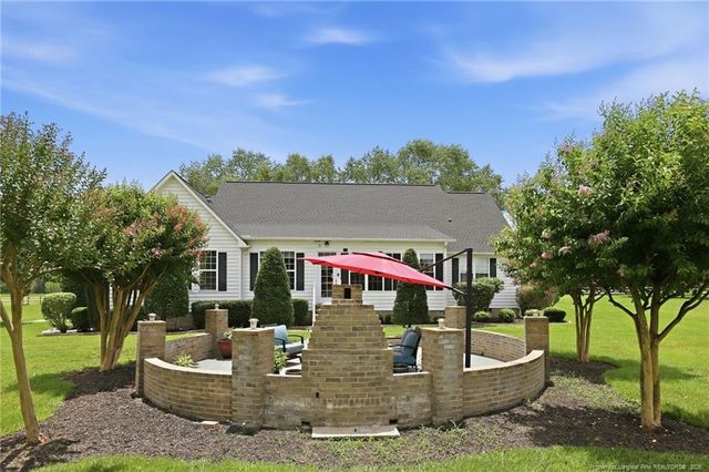 2561 Rodeo Drive, Linden, NC 28356
