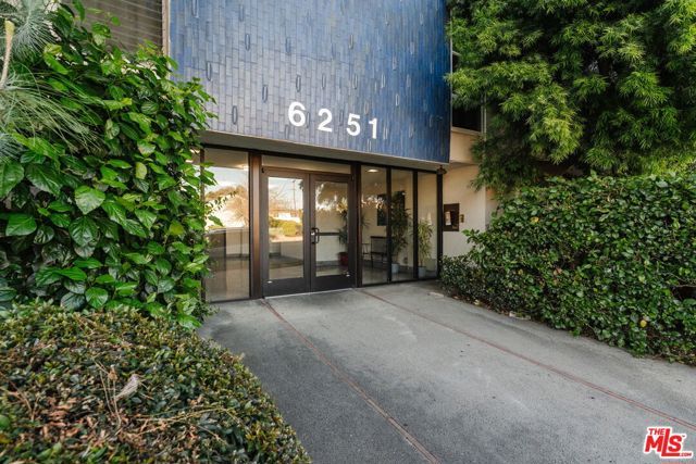 6251 Coldwater Canyon Avenue 310, Los Angeles, CA 91606