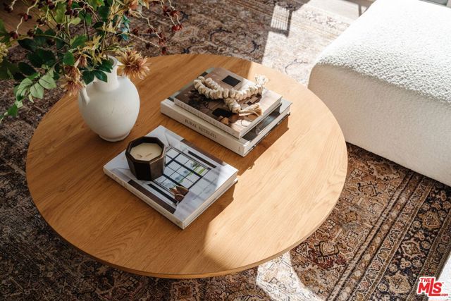 6251 Coldwater Canyon Avenue 310, Los Angeles, CA 91606