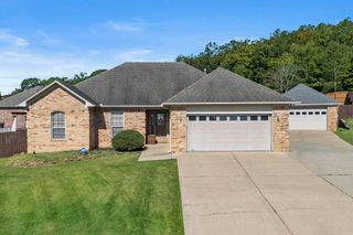 16 Chetay Drive, Cabot, AR 72023