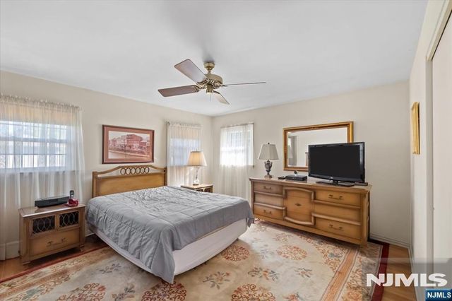 814 Schaefer Avenue, Oradell, NJ 07649