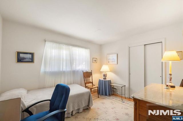 814 Schaefer Avenue, Oradell, NJ 07649