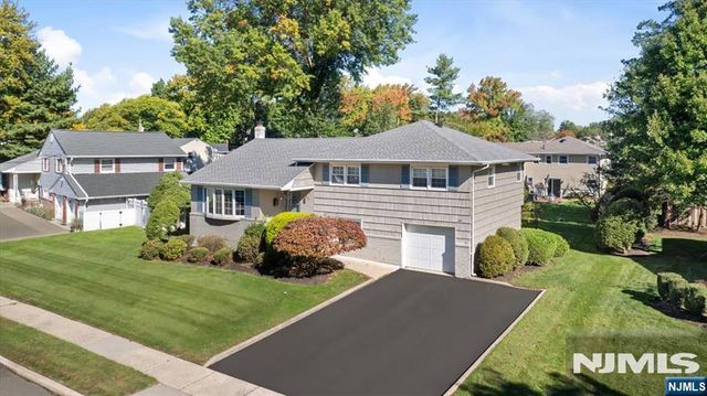814 Schaefer Avenue, Oradell, NJ 07649