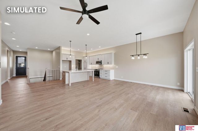 10501 Majestic Lane, Lincoln, NE 68527
