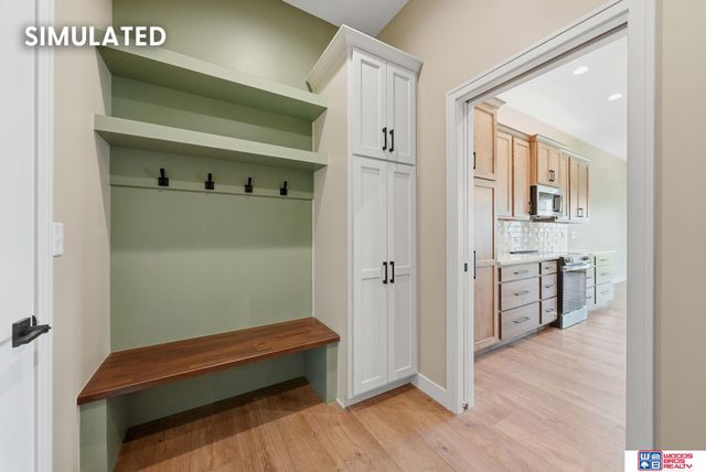 10501 Majestic Lane, Lincoln, NE 68527