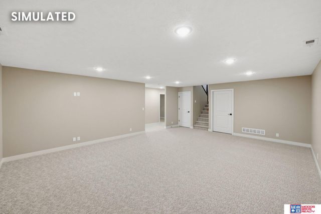 10501 Majestic Lane, Lincoln, NE 68527
