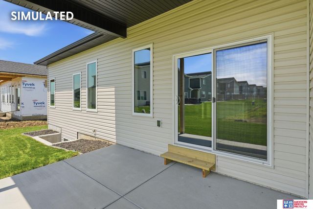 10501 Majestic Lane, Lincoln, NE 68527
