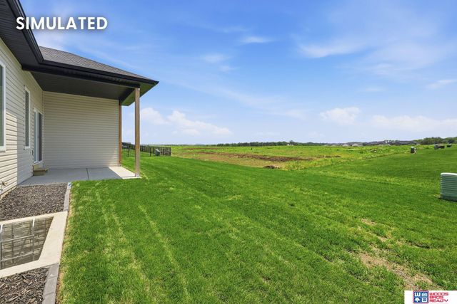 10501 Majestic Lane, Lincoln, NE 68527