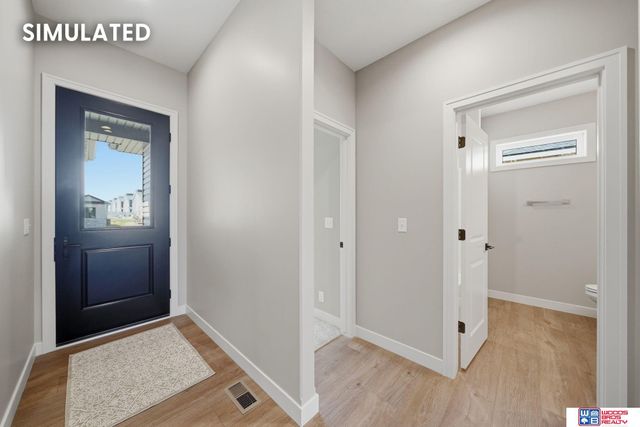 10501 Majestic Lane, Lincoln, NE 68527