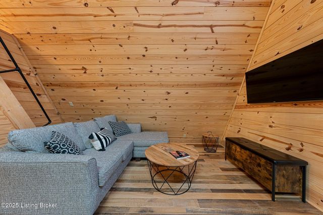 108 Washburn Rd, Clarkson, KY 42726