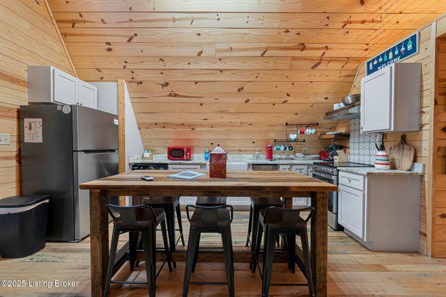 108 Washburn Rd, Clarkson, KY 42726