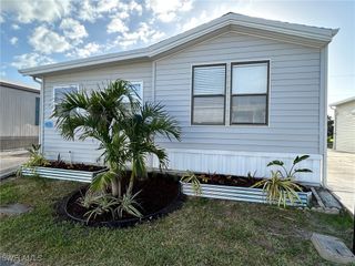 16270 Lapwing LN, Fort Myers, FL 33908
