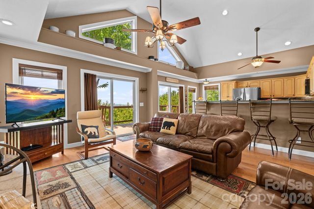 117 Pinnacle Ridge Road, Beech Mountain, NC 28604