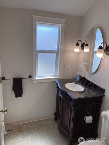 612 S 84th Street, Tacoma, WA 98444