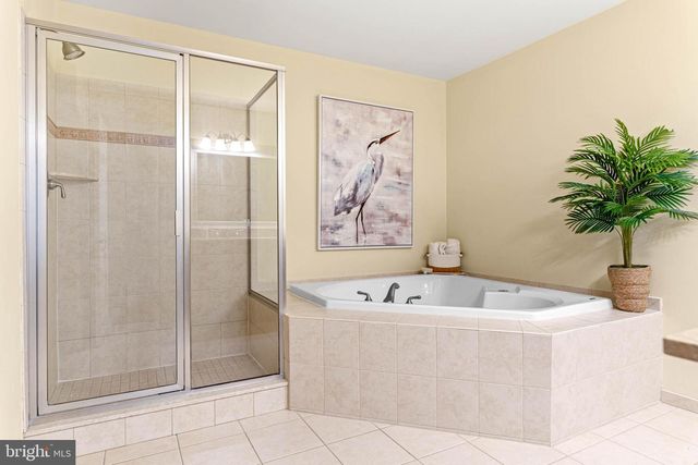 124 CARRIAGE CT, Plymouth Meeting, PA 19462