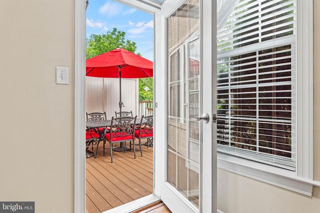 124 CARRIAGE CT, Plymouth Meeting, PA 19462