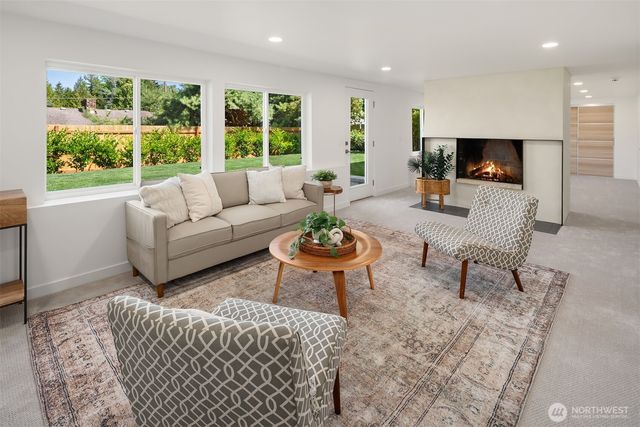 4102 96th Avenue SE, Mercer Island, WA 98040
