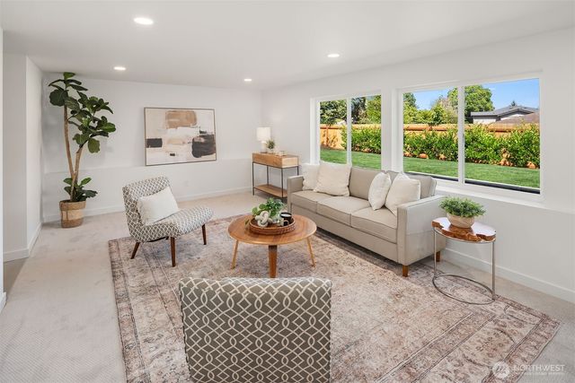 4102 96th Avenue SE, Mercer Island, WA 98040