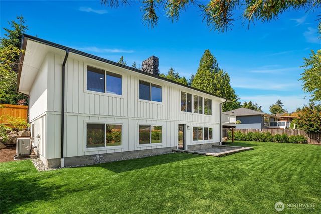 4102 96th Avenue SE, Mercer Island, WA 98040