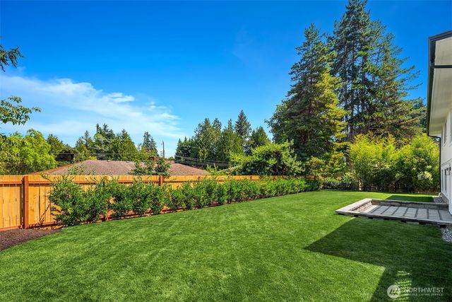 4102 96th Avenue SE, Mercer Island, WA 98040