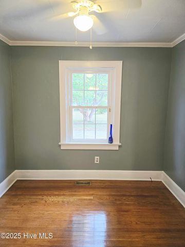 607 E 9th Street, Scotland Neck, NC 27874