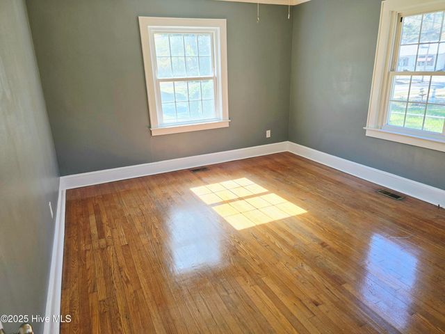 607 E 9th Street, Scotland Neck, NC 27874