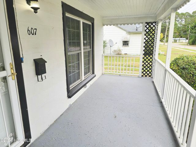 607 E 9th Street, Scotland Neck, NC 27874