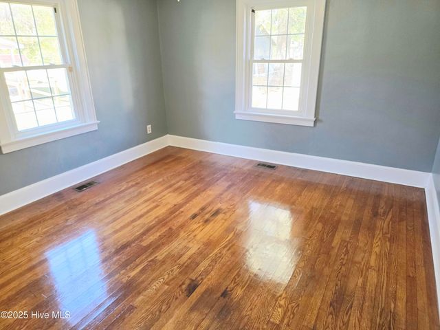 607 E 9th Street, Scotland Neck, NC 27874