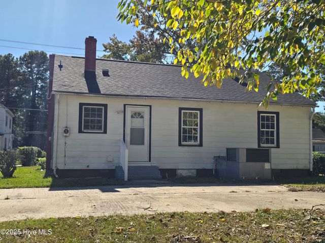 607 E 9th Street, Scotland Neck, NC 27874