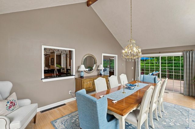 3 Burleigh Terrace, Bedford, NH 03110