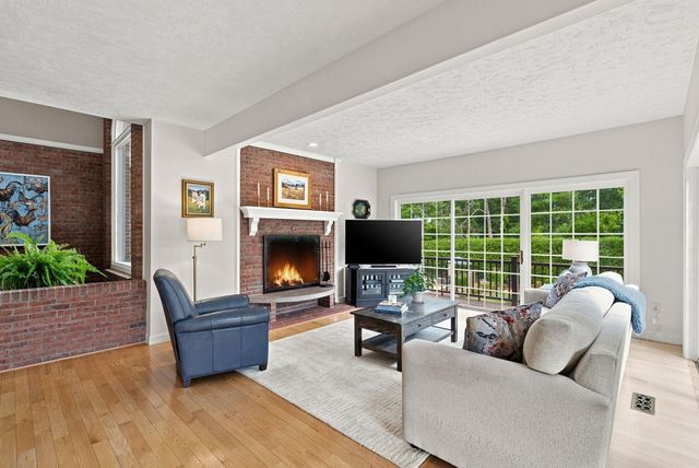 3 Burleigh Terrace, Bedford, NH 03110