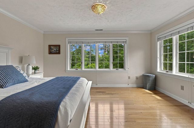 3 Burleigh Terrace, Bedford, NH 03110