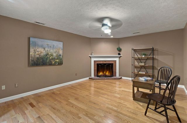 3 Burleigh Terrace, Bedford, NH 03110