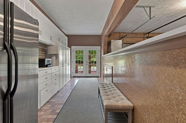 3 Burleigh Terrace, Bedford, NH 03110