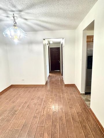 1463 Mercury Drive 309, Schaumburg, IL 60193