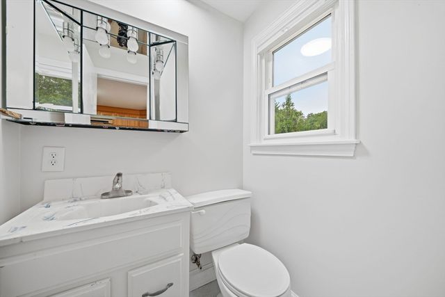239 W Main St, Westborough, MA 01581