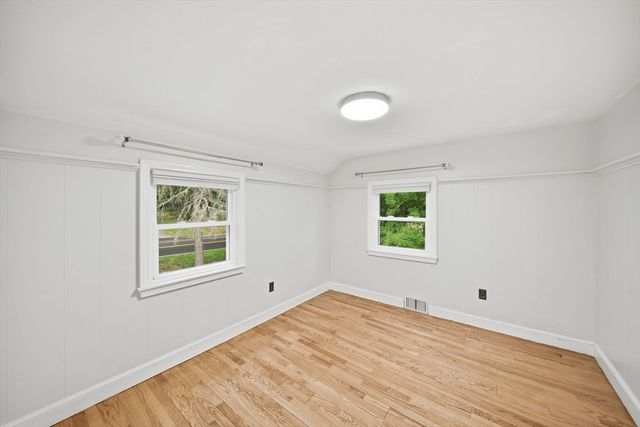 239 W Main St, Westborough, MA 01581