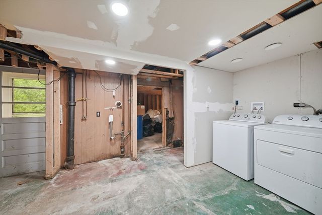 239 W Main St, Westborough, MA 01581