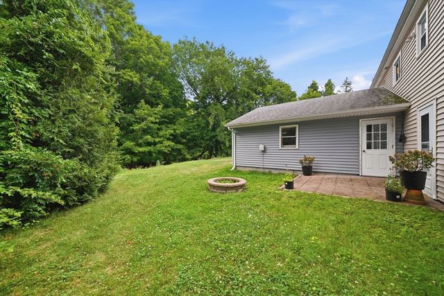 239 W Main St, Westborough, MA 01581