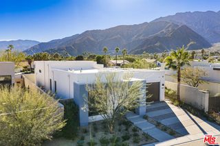 379 Fountain Drive, Palm Springs, CA 92262