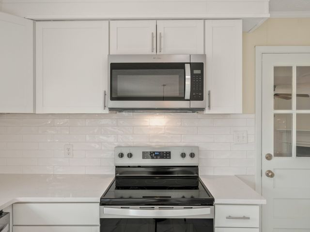 204 Kingswood Dr, Clarksville, TN 37043