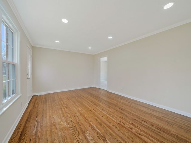 204 Kingswood Dr, Clarksville, TN 37043