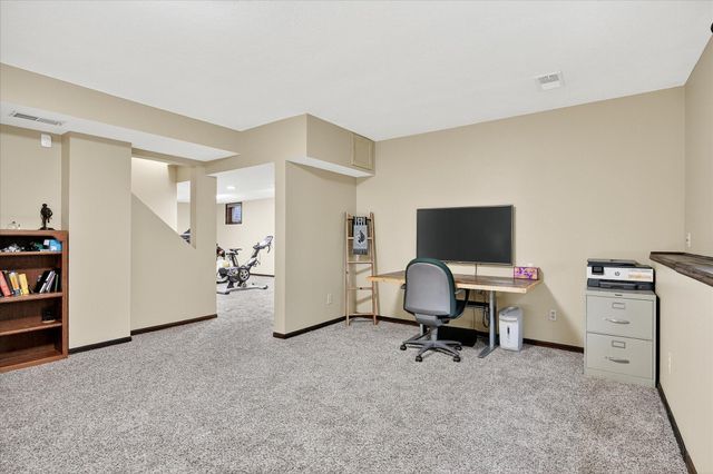 11725 48th Place N, Plymouth, MN 55442