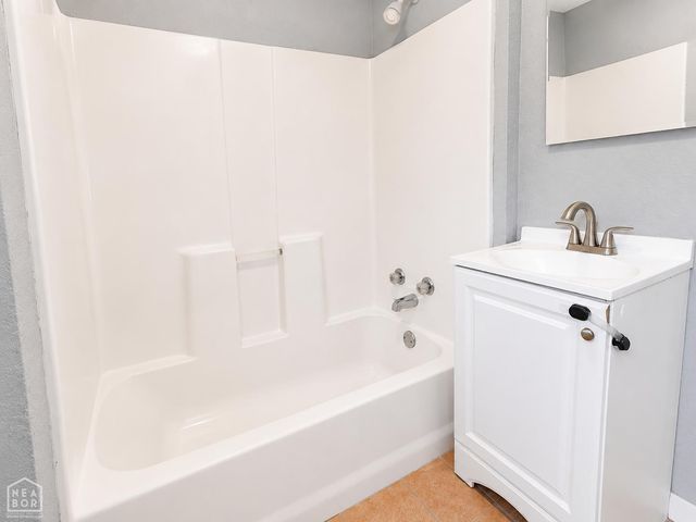 108 W Forrest Street W, Jonesboro, AR 72401