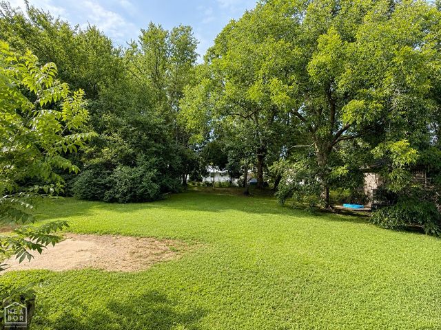 108 W Forrest Street W, Jonesboro, AR 72401