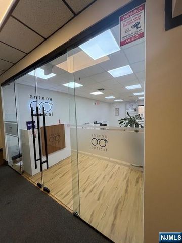 2033 Lemoine Avenue 2, Fort Lee, NJ 07024