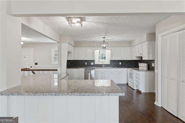 1410 Dallas Circle SW, Marietta, GA 30064