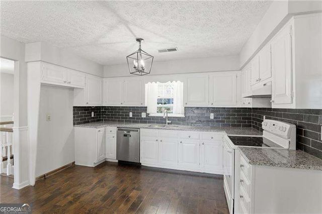 1410 Dallas Circle SW, Marietta, GA 30064